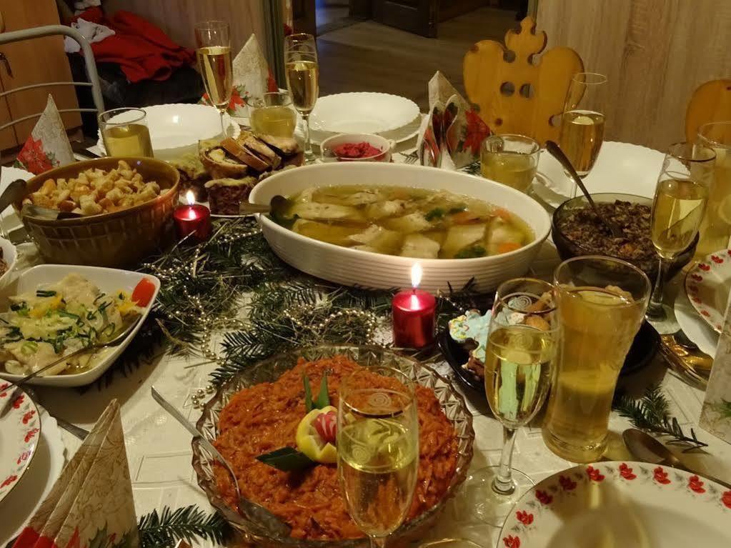 Goscinne Za Wnukiem *